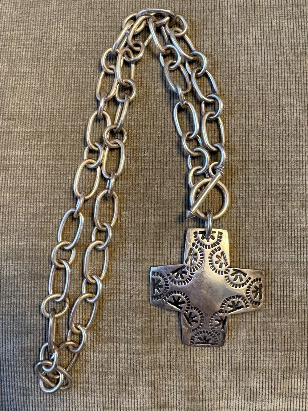 Classic Silpada 925 Sterling Silver Virtuosity Chunky
Cross Chain Necklace
